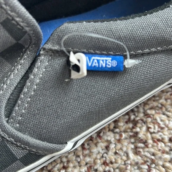 NEW men’s Vans sz 11 gray charcoal black check checkered slip ons - Picture 4 of 4
